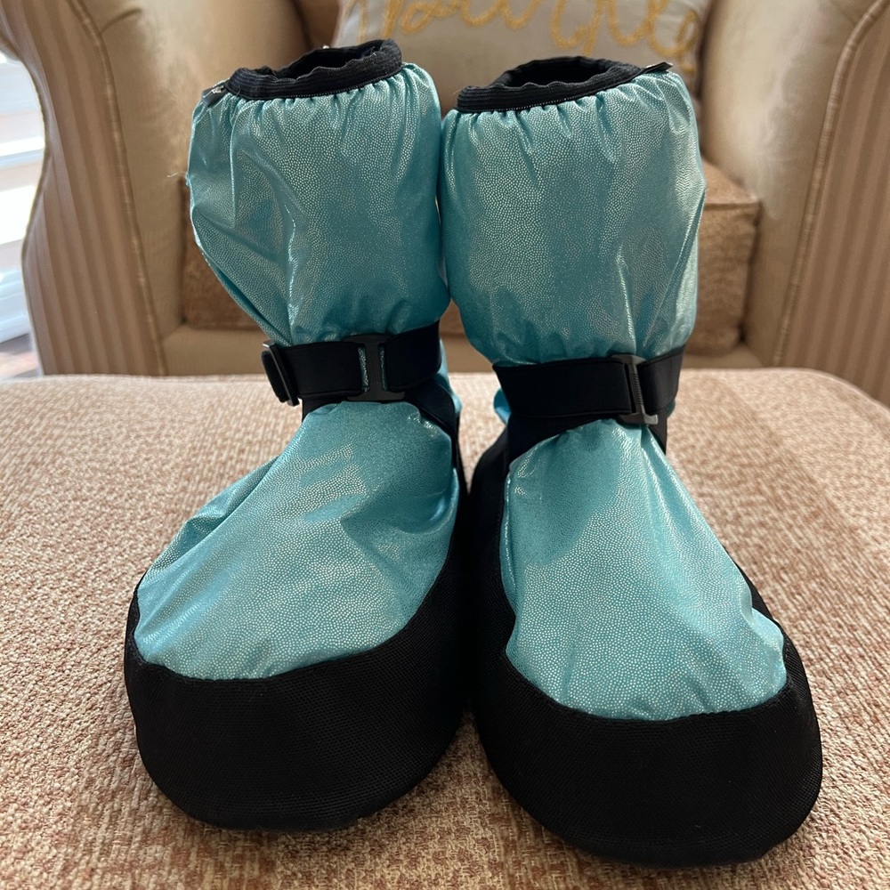 NEVER WORN Grishko 🩰 warm up booties in fresh mint (s)